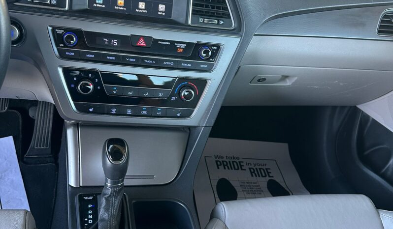 
								Hyundai Sonata 2017 full									